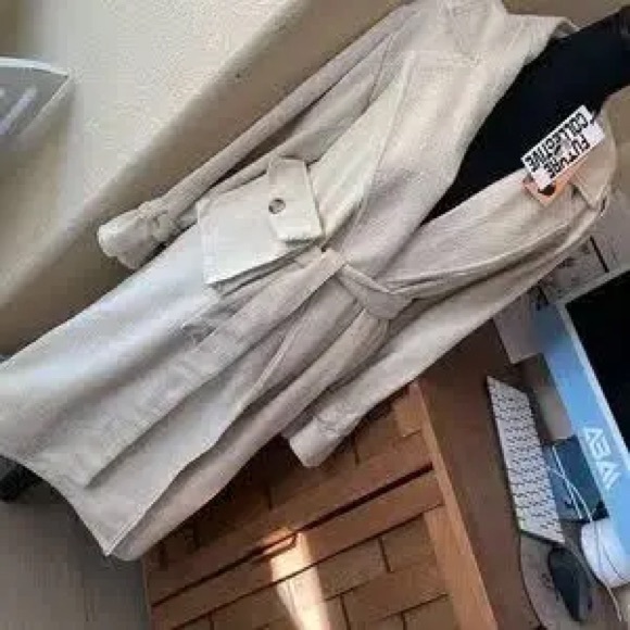 Future Collective with Jenny K. Lopez Women's Boucle Frayed Edge Trench Coat 1X - Picture 3 of 3